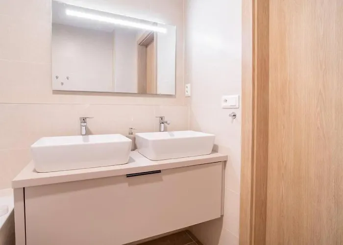 Patronka - Stylish With A Spacious Terrace Apartment Pressburg