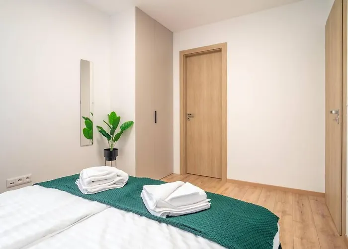 Patronka - Stylish With A Spacious Terrace